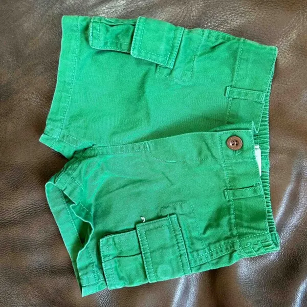 Short verdes para niño