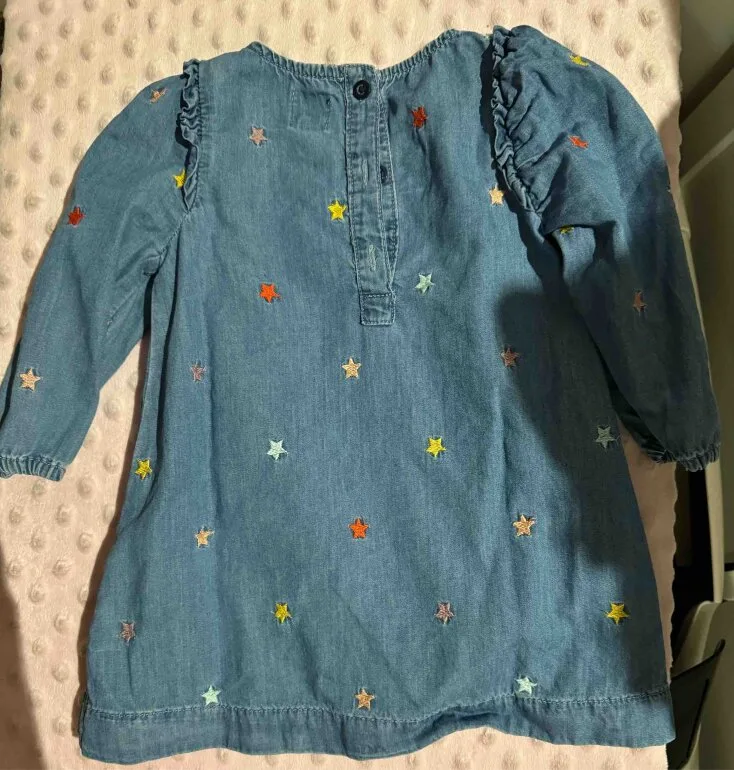 Vestido de mezclilla y estrellas bordada — foto 5