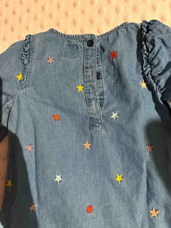 Vestido de mezclilla y estrellas bordada — foto 6