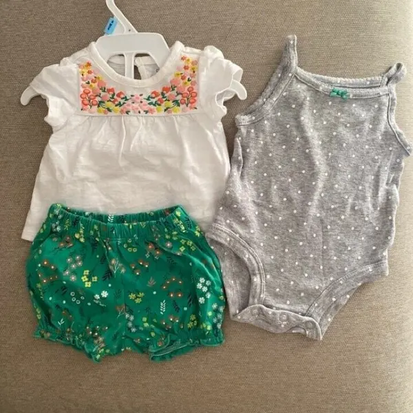 Conjunto de bebé niña