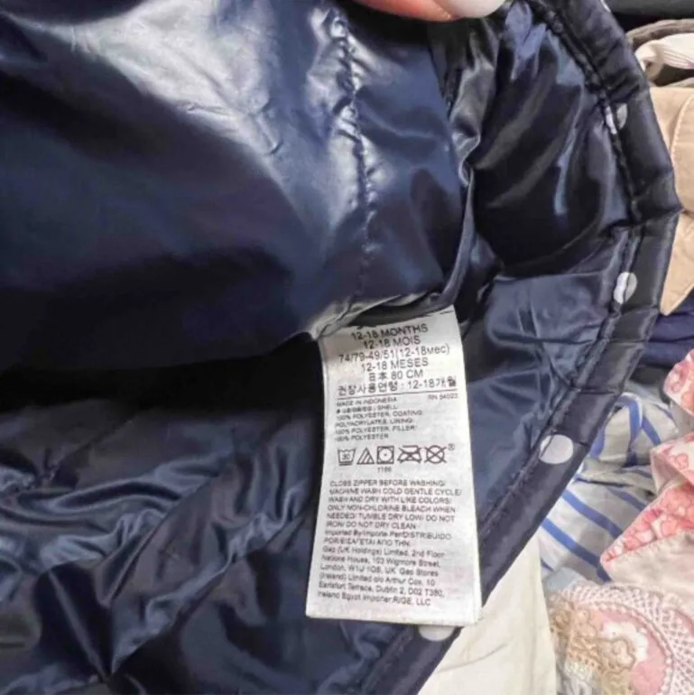 Vestidos H&M, GAP y chaleco Gap — foto 9
