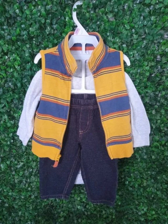 Conjunto body pantalón y chaleco Carters — foto 4