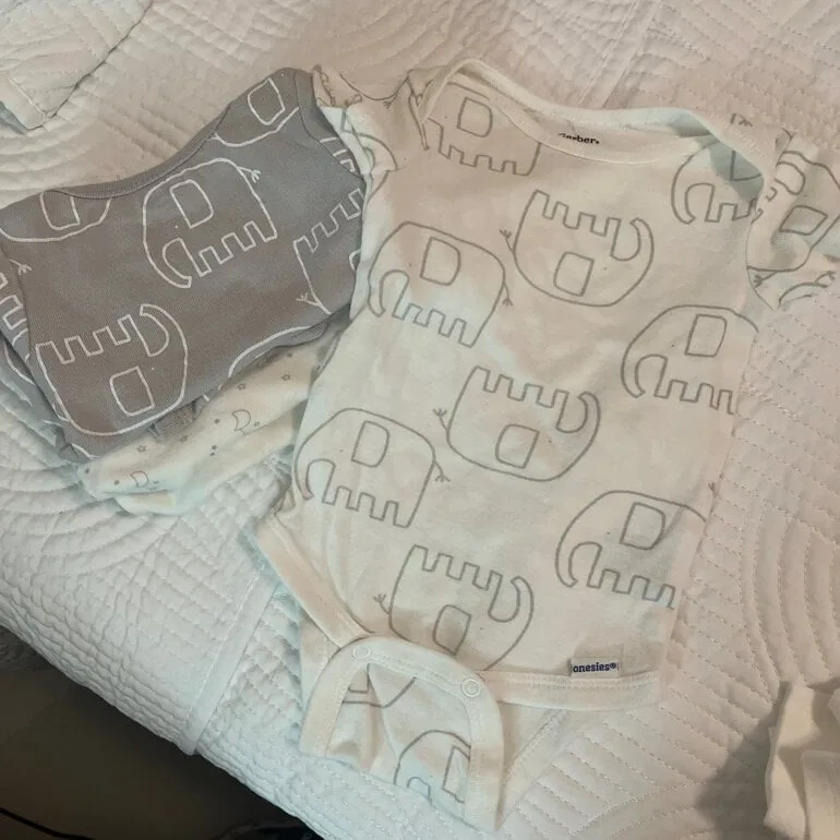 Lote de ropa de bebé — foto 6
