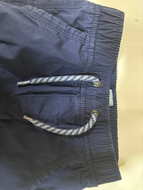 Pantalón baby gap azul talla 4 con forro — foto 3