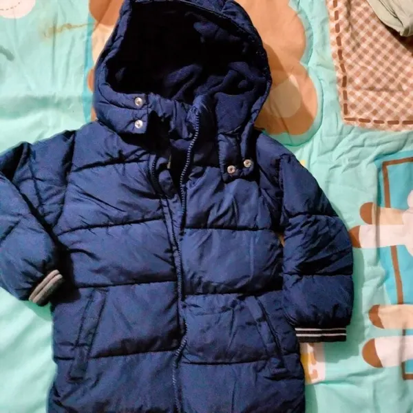 Chamarra BabyGap talla 4