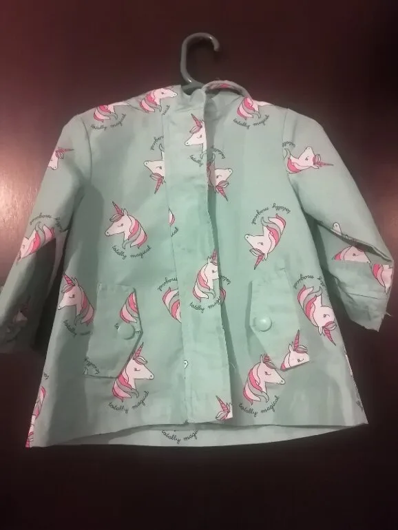 Carter's Chamarra impermeable Unicornio