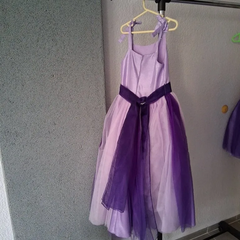 Vestido morado para niña — foto 2