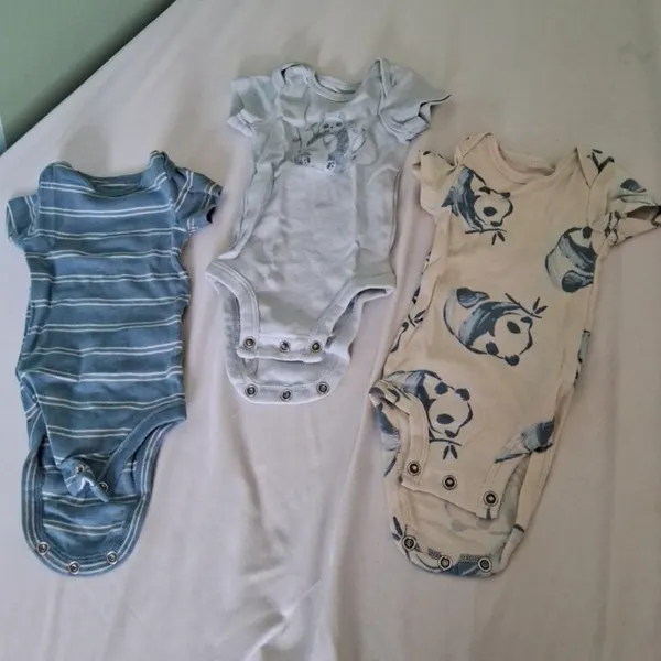 Pañaleros azul recién nacido Carters