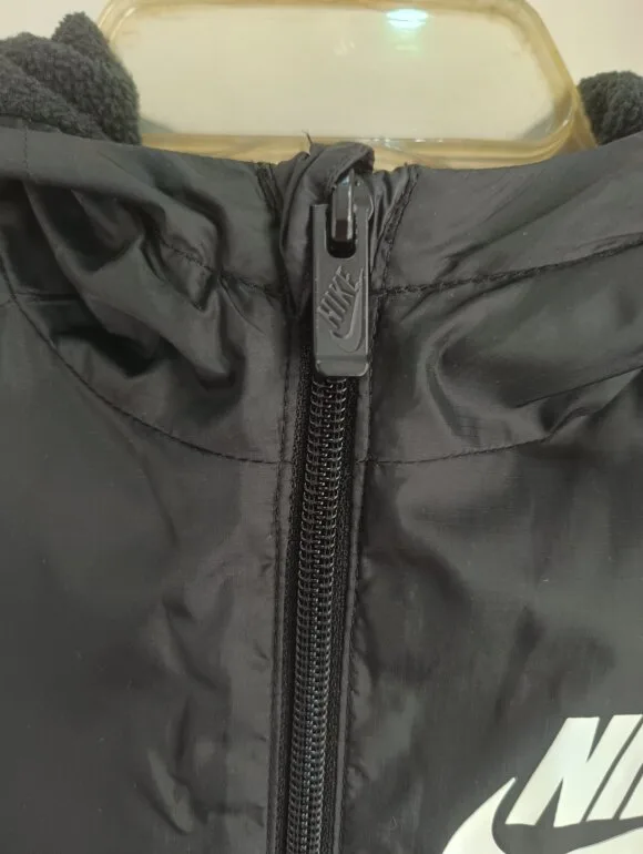 Chamarra negra Nike — foto 6