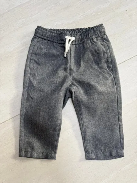 Pantalón gris bebé niño