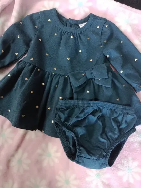 Vestido de niña elegante