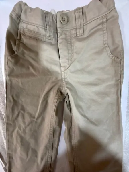 Jeans beige baby gap talla 3 beige