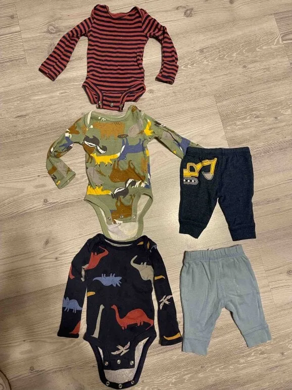 Pañaleros y pantalón NB — foto 3