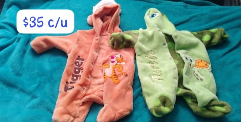 Ropa de bebé — foto 8