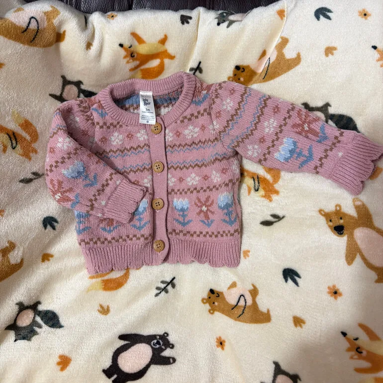 Suéteres marca carters — foto 2
