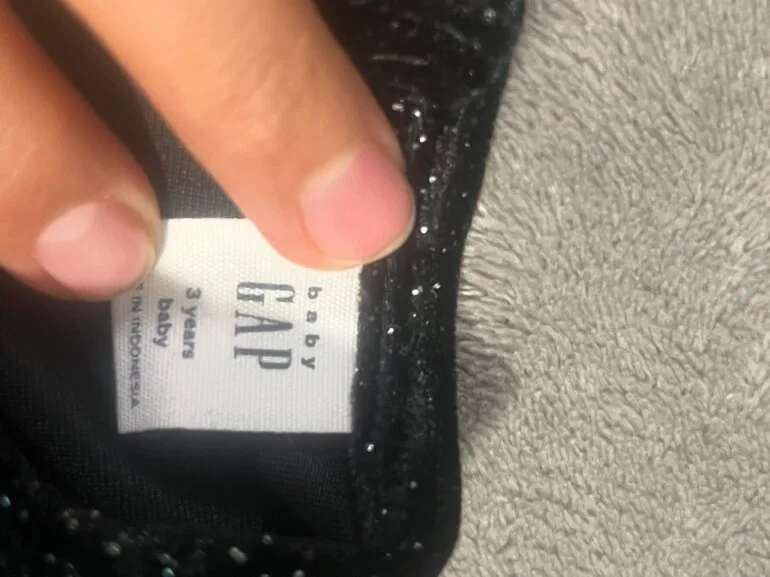 Conjunto Baby GAP blusa y falda talla 3 — foto 6