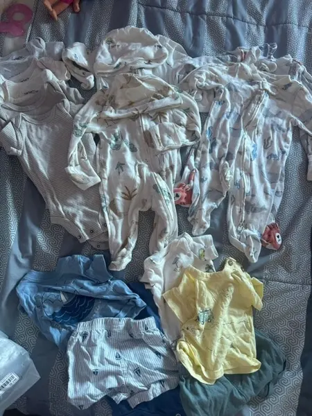 Lotecito de ropa de RN y O-3 m