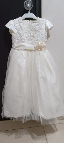 Vestido beige talla 3
