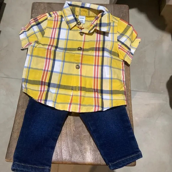 Conjunto amarillo