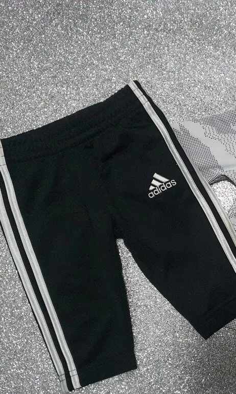 Conjunto ADIDAS ORIGINAL — foto 2