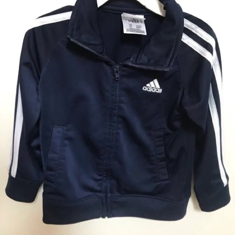 Conjunto de pants y sudadera — foto 2