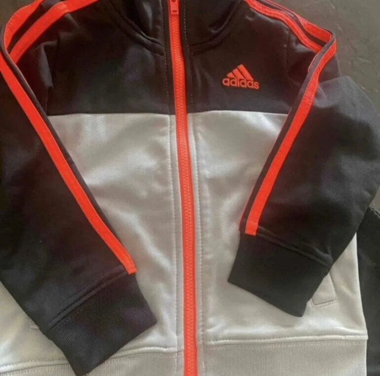 Conjunto deportivo Adidas 18 meses — foto 3