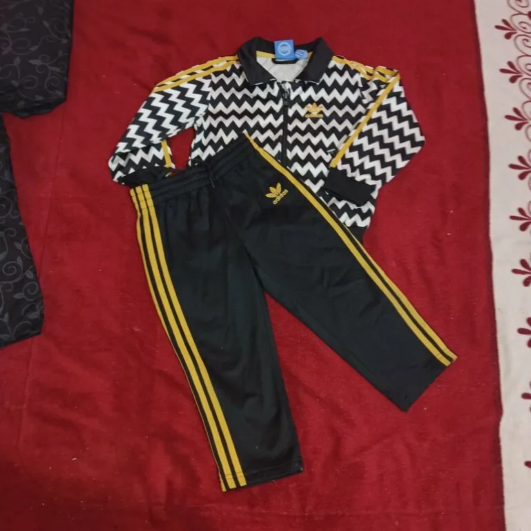 Conjunto Adidas — foto 2