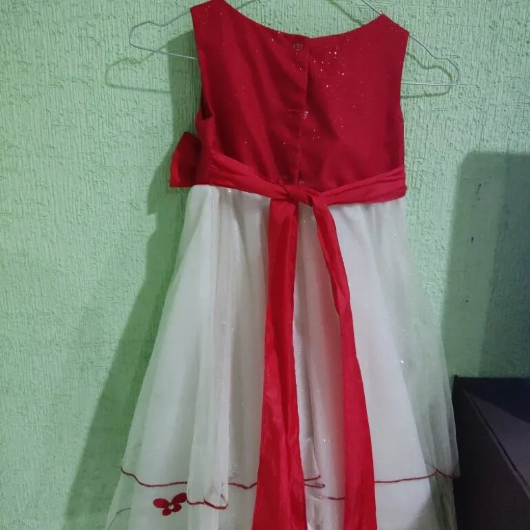 Hermoso vestido para niña — foto 2