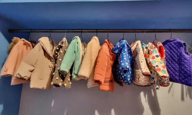 Chamarra Benetton con capucha para niña — foto 5