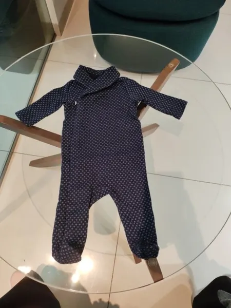Mono de bebé azul