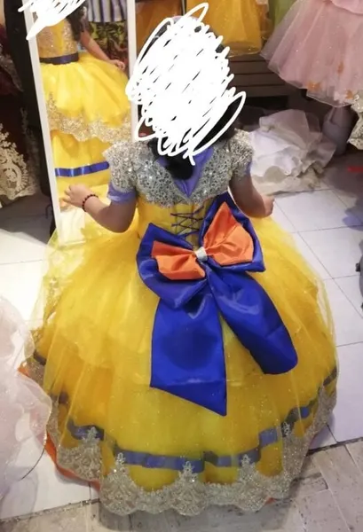 Vestido de presentación niña
