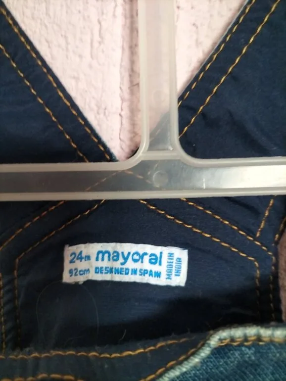 Ropa diversa niña. — foto 3