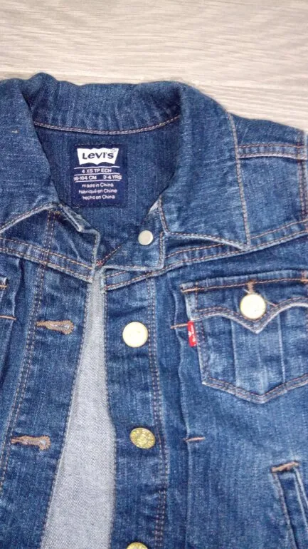 Chamarra de me Levi's azul marino — foto 3