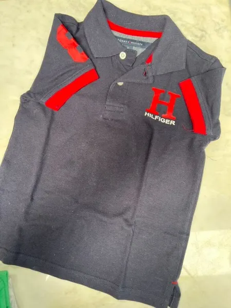 Playerita SEMINUEVA Tommy Hilfiger