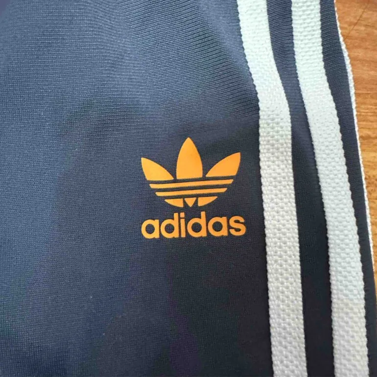 Sudadera & pants Adidas estampada. — foto 8