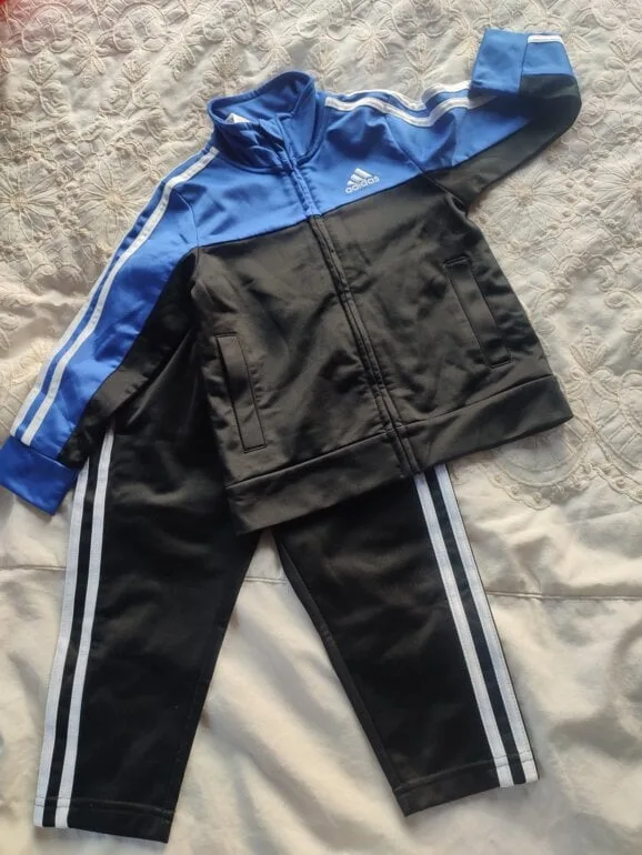 Conjunto deportivo adidas niño — foto 10